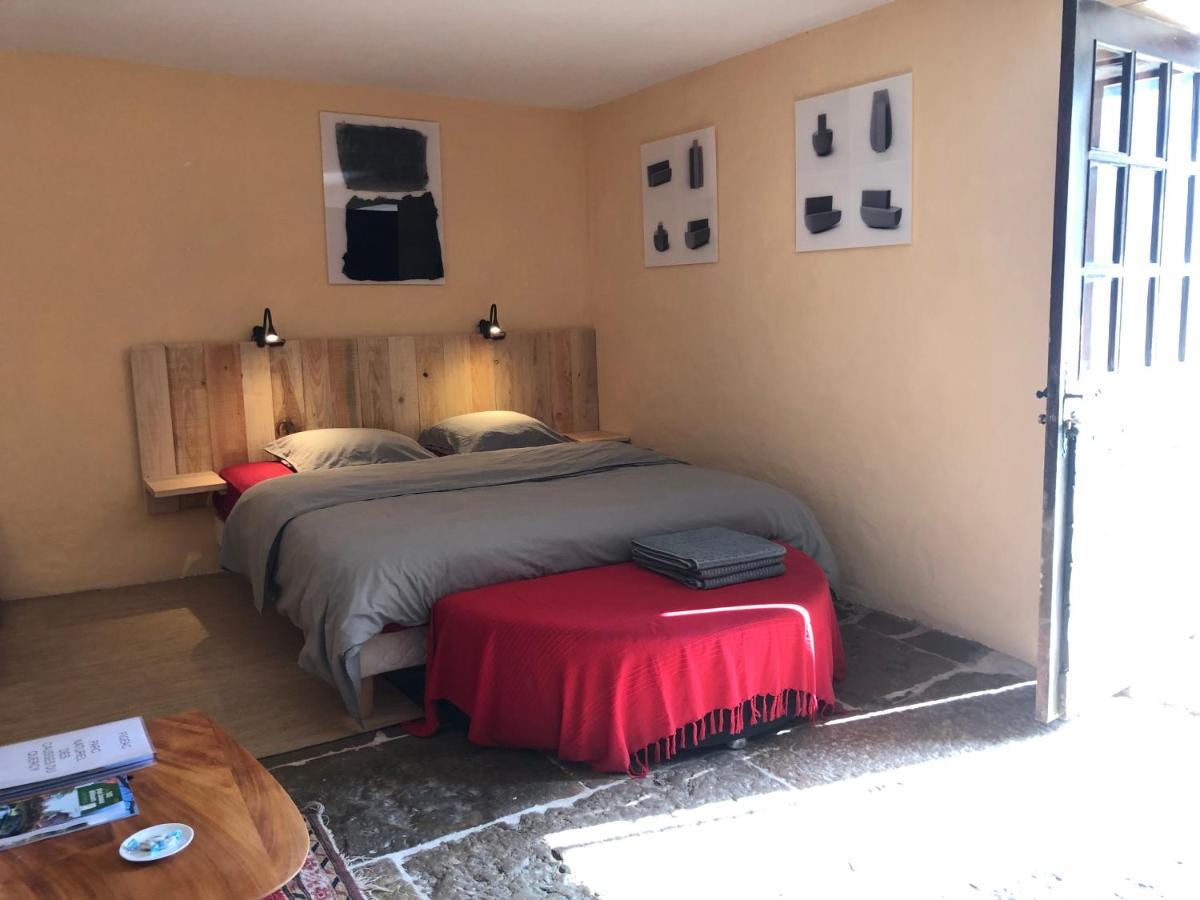 Art En Cele-Chambres D'Hotes Corn Exteriör bild